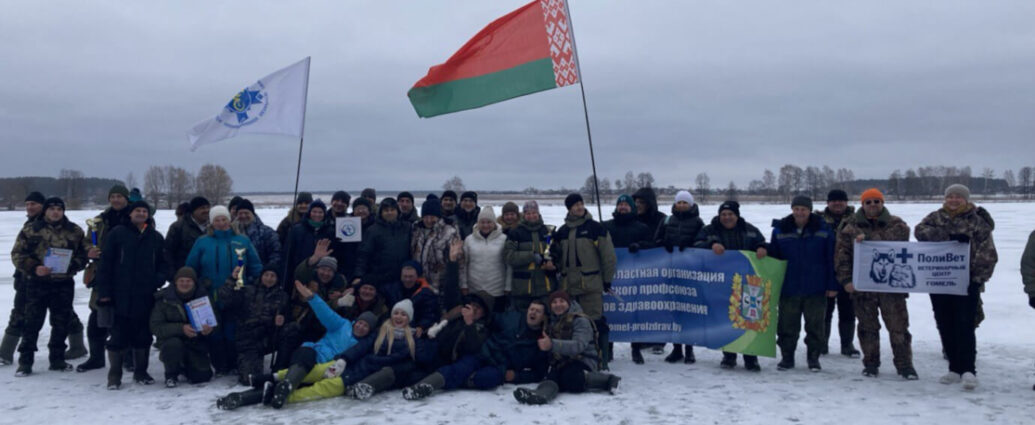 Клево отдохнули работники здравоохранения на областных соревнованиях по зимней рыбалке