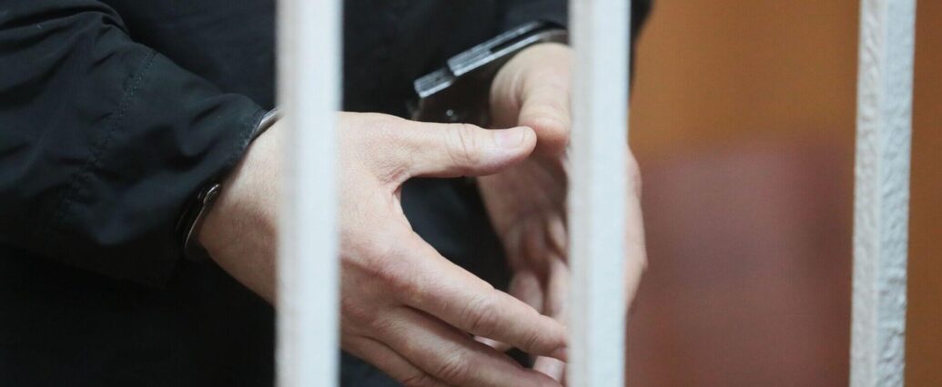 Топ-менеджеры страховых компаний задержаны в Минске за взятки