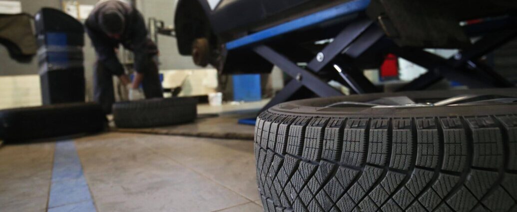 Теперь точно: езду на всесезонных шинах запретят в Беларуси зимой