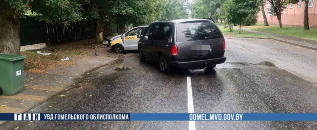 В Речице в результате ДТП травмирован водитель автомобиля-такси