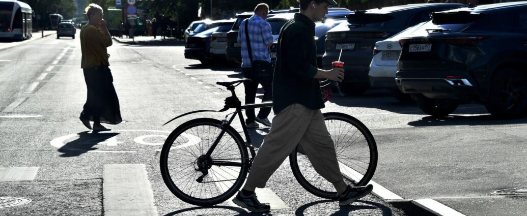 Тут можно не спешиваться: ГАИ придумала новую табличку для некоторых переходов