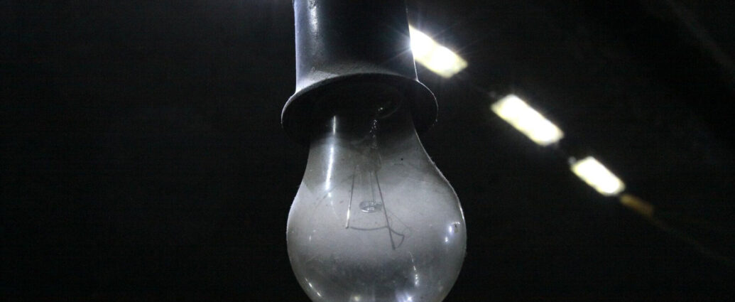 Убийство 30-летней давности раскрыто по отпечатку на лампочке