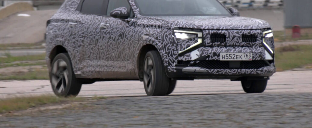 На АвтоВАЗе показали испытания на треке новой Lada Azimut — видео