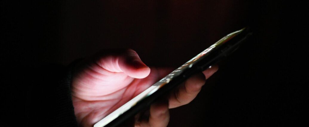 Белорус вел непристойную переписку со школьницами и получил 10 лет колонии