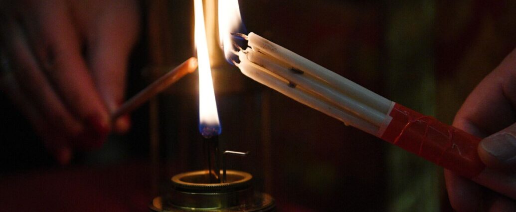 БПЦ: Благодатный огонь доставят в Беларусь 12 апреля