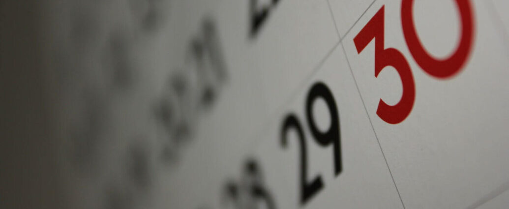 Большие выходные: Минтруда рассказало все нюансы переноса рабочего дня