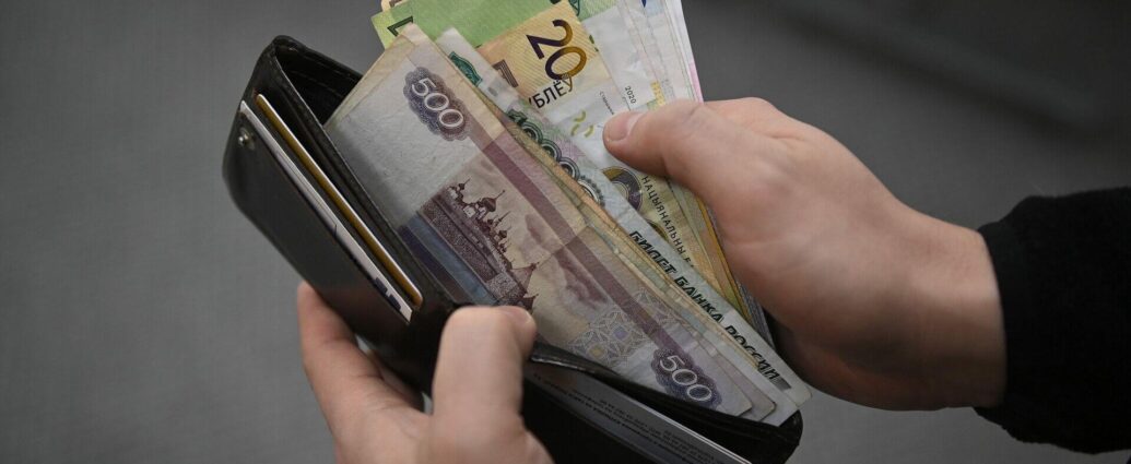 Белорусам стало проще взыскивать долги в России