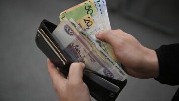 Белорусам стало проще взыскивать долги в России