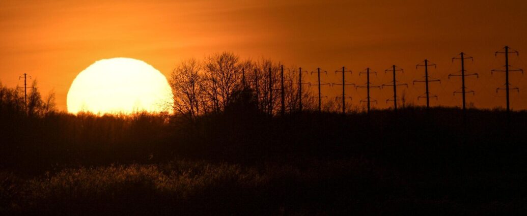 Выходные пройдут под знаком магнитных бурь: причина в корональной дыре