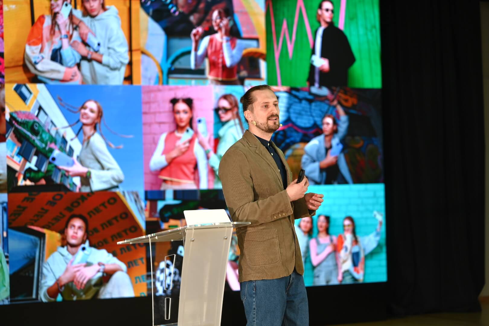 В Минске прошел молодежный форум о мобильной фотографии