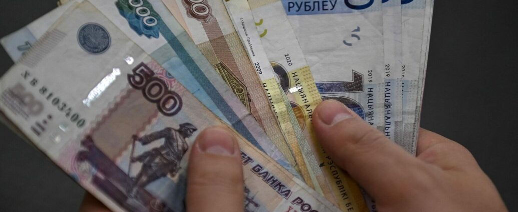Схему незаконного вывода денег вскрыли в белорусском шоу-бизнесе