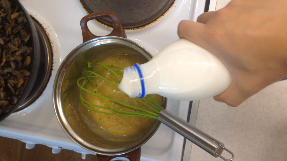 Классический жюльен на основе соуса бешамель бешамель, вкусно, готовка, грибы, еда, жюльен, рецепт