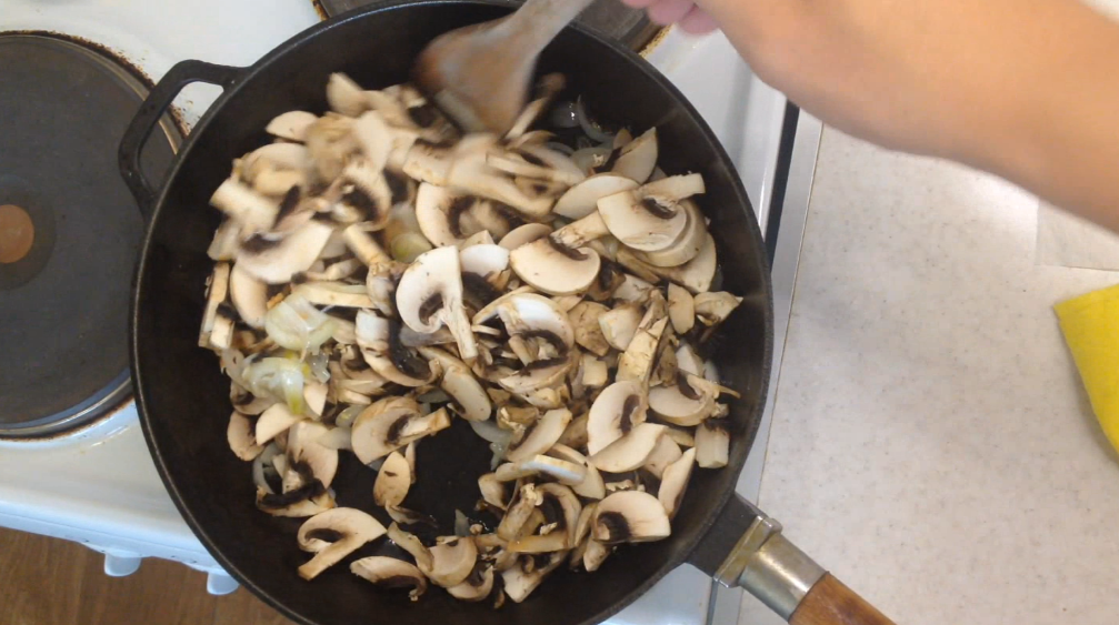 Классический жюльен на основе соуса бешамель бешамель, вкусно, готовка, грибы, еда, жюльен, рецепт